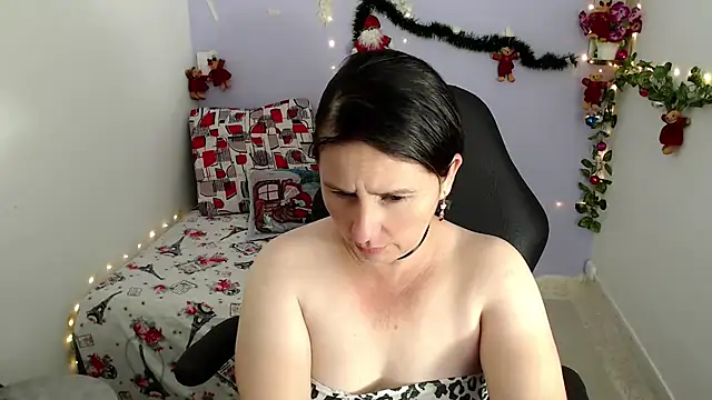 victoria jones online show from January 2, 2025, 4:02 pm