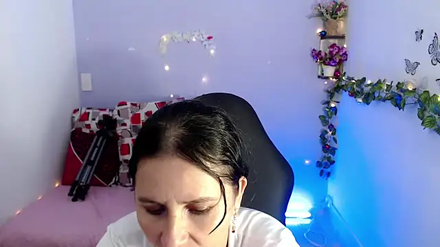 victoria jones online show from January 11, 2025, 6:33 pm