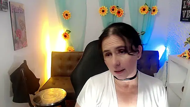 victoria jones online show from March 4, 2025, 4:30 pm