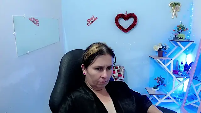 Snapshot of victoria_jones chatting on February 26, 2026, 2:38 pm victoria jones online show from February 26, 2026, 2:38 pm