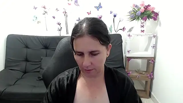 victoria jones online show from June 8, 2026, 1:11 pm