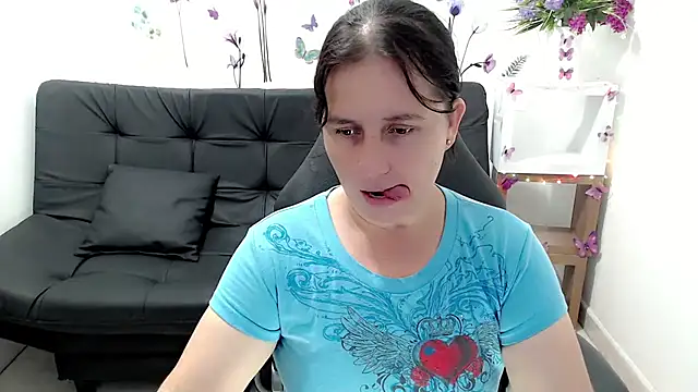 victoria jones online show from June 15, 2026, 1:46 pm