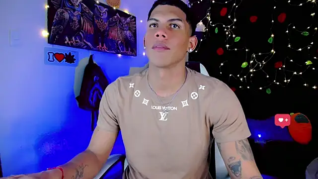 Snapshot of Damian_latinxxx chatting on January 7, 2025, 9:07 am Damian latinxxx online show from January 7, 2025, 9:07 am