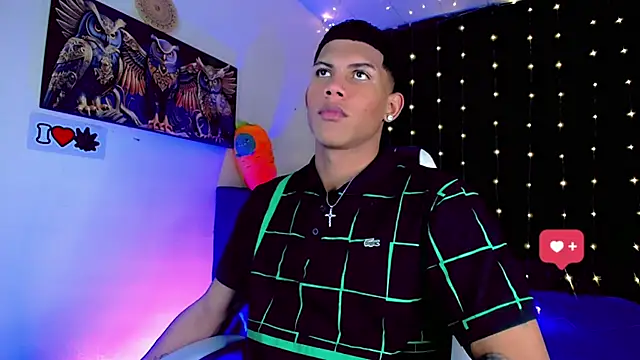 Snapshot of Damian_latinxxx chatting on January 9, 2025, 2:54 am Damian latinxxx online show from January 9, 2025, 2:54 am
