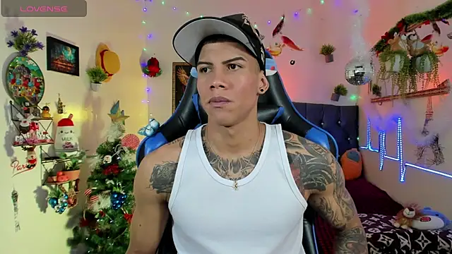 Damian latinxxx online show from November 28, 2025, 3:09 am