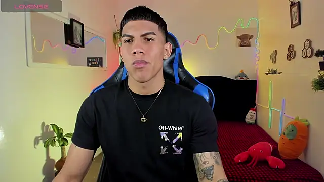 Damian latinxxx online show from February 13, 2026, 3:13 am