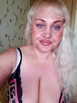 Snapshot of IsabellaBoni chatting on October 1, 2025, 6:19 am IsabellaBoni online show from October 1, 2025, 6:19 am