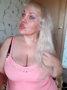 Snapshot of IsabellaBoni chatting on November 16, 2025, 7:25 am IsabellaBoni online show from November 16, 2025, 7:25 am