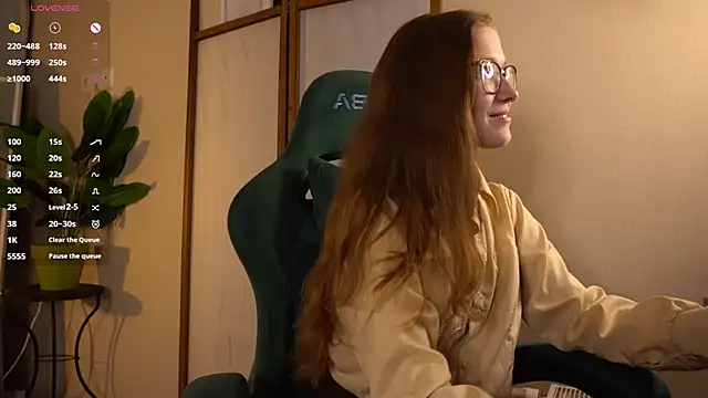 Snapshot of brendacom chatting on October 8, 2025, 4:15 pm brendacom online show from October 8, 2025, 4:15 pm