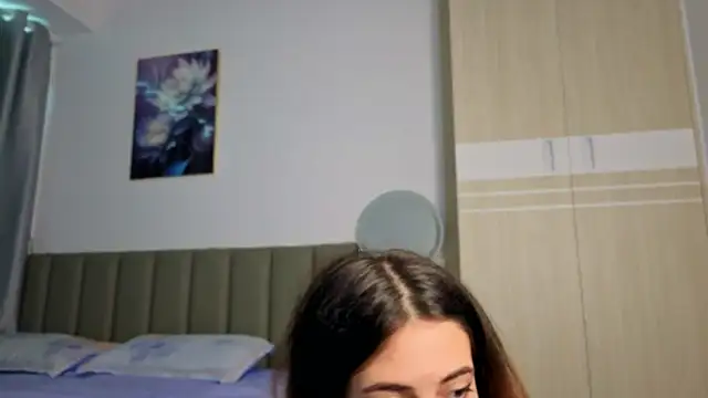 sweety vikky online show from August 5, 2026, 12:35 am