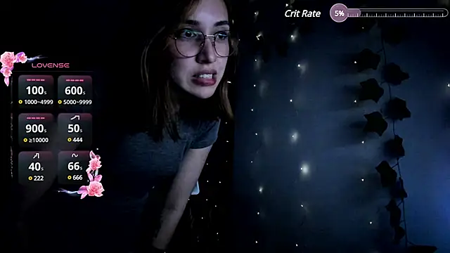 Snapshot of Sarah_Castillo_ chatting on January 16, 2025, 3:23 am Sarah Castillo online show from January 16, 2025, 3:23 am