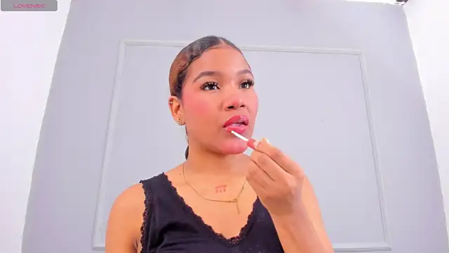 Isabellsmmith online show from December 27, 2024, 3:53 am