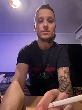 Snapshot of BWC69_69_69 chatting on December 1, 2024, 8:31 pm BWC69 69 69 online show from December 1, 2024, 8:31 pm