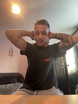 Snapshot of BWC69_69_69 chatting on January 17, 2026, 2:11 pm BWC69 69 69 online show from January 17, 2026, 2:11 pm