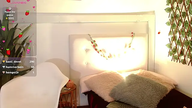 sweet blueberry  online show from February 27, 2025, 4:53 pm