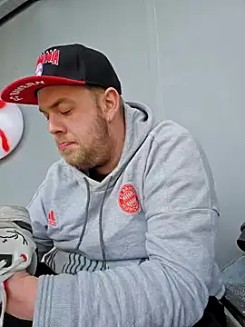 PupW0lfy online show from January 24, 2025, 11:26 am