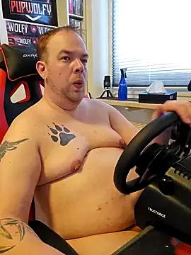 PupW0lfy online show from March 18, 2025, 3:10 pm