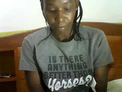 Snapshot of Claris2 chatting on March 1, 2025, 7:15 pm Claris2 online show from March 1, 2025, 7:15 pm