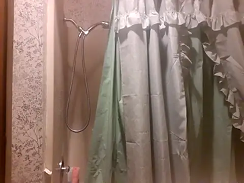 fuckmeharder1995 online show from October 22, 2025, 9:42 am