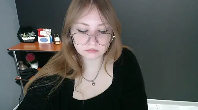 Snapshot of lady_minx chatting on January 15, 2025, 7:37 am lady minx online show from January 15, 2025, 7:37 am