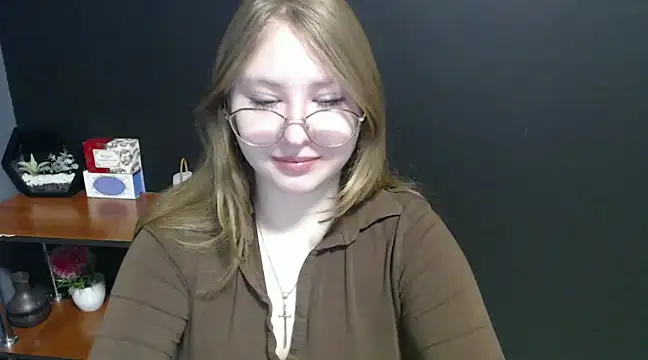Snapshot of lady_minx chatting on January 17, 2025, 7:41 am lady minx online show from January 17, 2025, 7:41 am