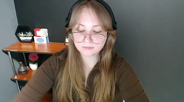Snapshot of lady_minx chatting on January 28, 2025, 10:23 am lady minx online show from January 28, 2025, 10:23 am