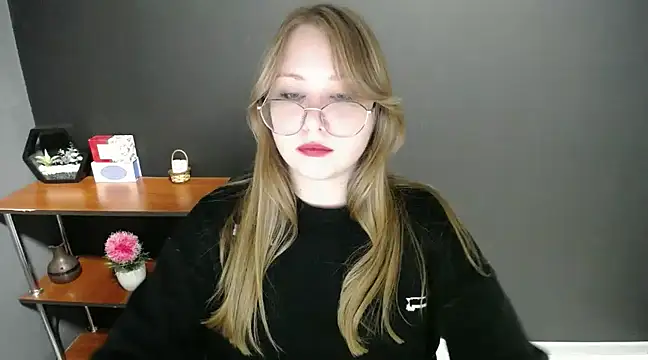 Snapshot of lady_minx chatting on February 6, 2025, 10:59 am lady minx online show from February 6, 2025, 10:59 am