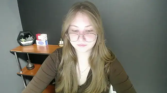 Snapshot of lady_minx chatting on February 11, 2025, 7:44 am lady minx online show from February 11, 2025, 7:44 am