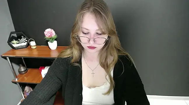 Snapshot of lady_minx chatting on February 14, 2025, 7:28 am lady minx online show from February 14, 2025, 7:28 am
