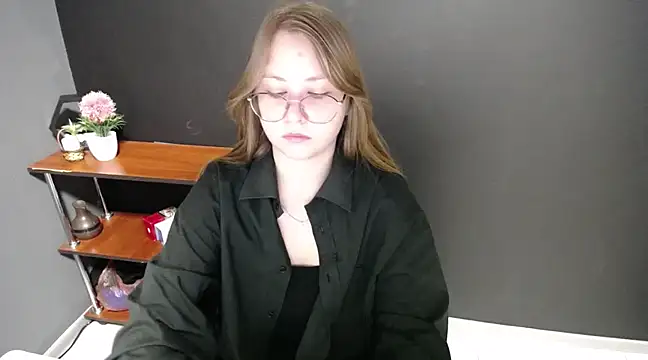 Snapshot of lady_minx chatting on February 26, 2025, 7:20 am lady minx online show from February 26, 2025, 7:20 am