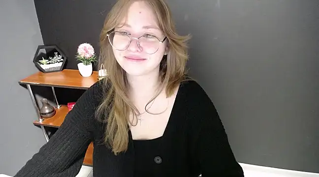 Snapshot of lady_minx chatting on February 28, 2025, 7:15 am lady minx online show from February 28, 2025, 7:15 am