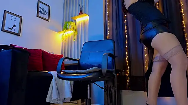 selena rogue online show from February 10, 2026, 11:25 am