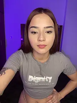 Veronica isaza   online show from January 17, 2025, 10:23 pm