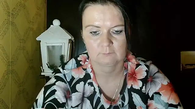 DoreenLips online show from December 9, 2024, 7:07 pm