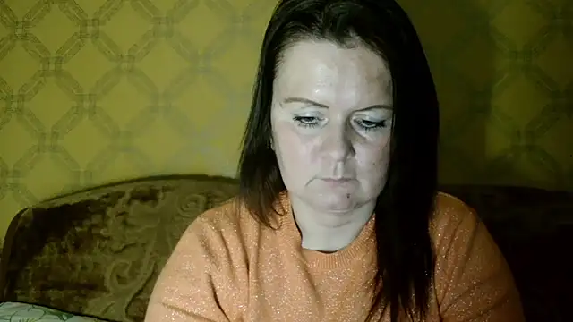 DoreenLips online show from February 20, 2025, 4:14 pm