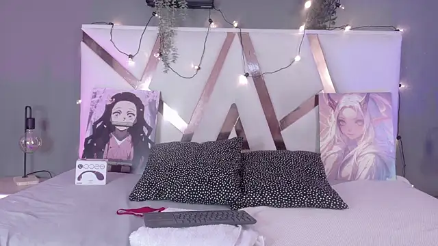 AmbarHills 1 online show from December 1, 2025, 11:48 am