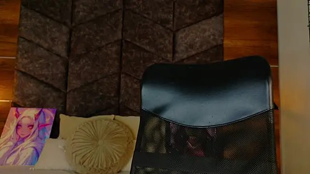 AmbarHills 1 online show from December 15, 2025, 11:36 am