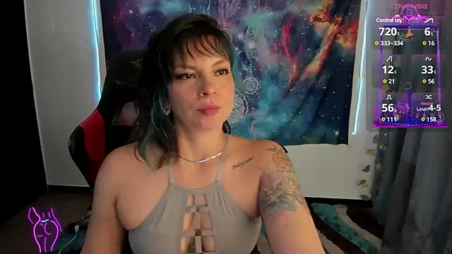 Snapshot of cocochanell6666 chatting on February 3, 2025, 3:09 am cocochanell6666 online show from February 3, 2025, 3:09 am