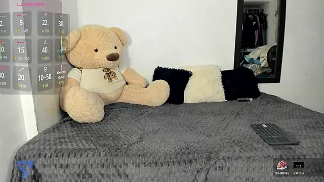 LittleParker online show from November 13, 2025, 12:37 pm