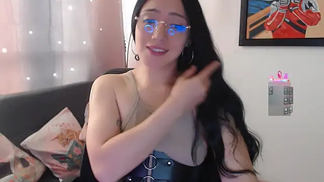 Snapshot of Suzanne_abbey chatting on March 12, 2026, 9:54 pm Suzanne abbey online show from March 12, 2026, 9:54 pm