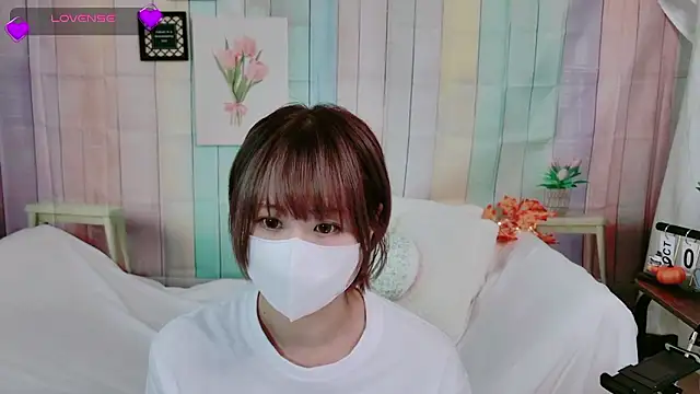 Snapshot of SERA-xx- chatting on October 7, 2025, 12:41 am SERA-xx- online show from October 7, 2025, 12:41 am