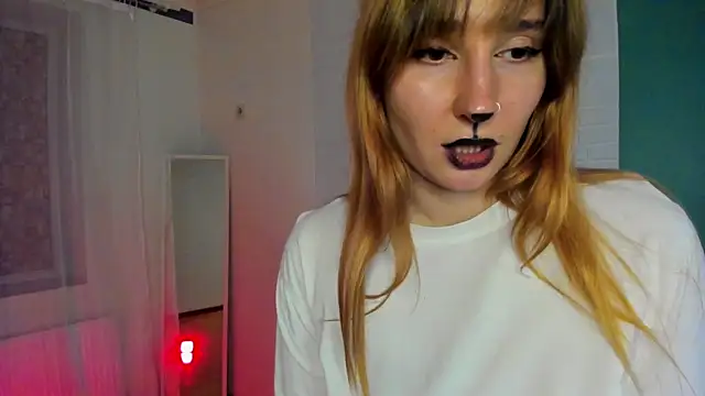 Frostyy fire online show from October 31, 2025, 8:10 pm