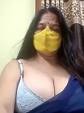 Snapshot of IndianAngle chatting on September 21, 2025, 12:40 pm IndianAngle online show from September 21, 2025, 12:40 pm