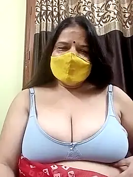 Snapshot of IndianAngle chatting on September 22, 2025, 8:55 pm IndianAngle online show from September 22, 2025, 8:55 pm