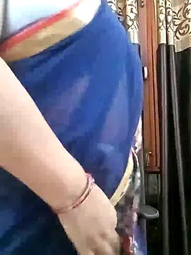 Snapshot of IndianAngle chatting on September 28, 2025, 4:12 pm IndianAngle online show from September 28, 2025, 4:12 pm