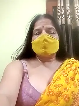 Snapshot of IndianAngle chatting on October 7, 2025, 8:28 pm IndianAngle online show from October 7, 2025, 8:28 pm