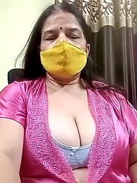 Snapshot of IndianAngle chatting on October 11, 2025, 8:29 pm IndianAngle online show from October 11, 2025, 8:29 pm