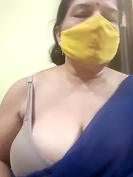 Snapshot of IndianAngle chatting on October 12, 2025, 9:03 pm IndianAngle online show from October 12, 2025, 9:03 pm