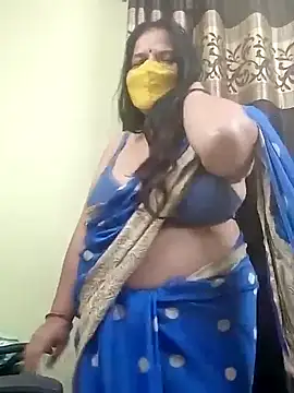 Snapshot of IndianAngle chatting on October 19, 2025, 6:08 pm IndianAngle online show from October 19, 2025, 6:08 pm