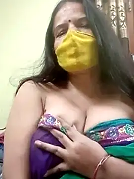 Snapshot of IndianAngle chatting on October 27, 2025, 8:35 pm IndianAngle online show from October 27, 2025, 8:35 pm